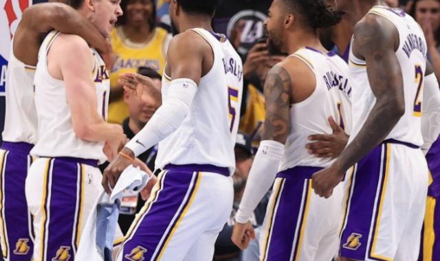 4人20+小里还能比肩OK 冲击2比0开局湖人胜券在握