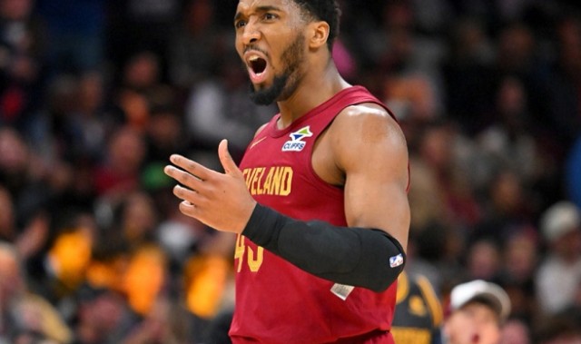 星空投注-切特30+14+5+2+4无缘今日最佳！对不起，你碰到创纪录的米切尔了