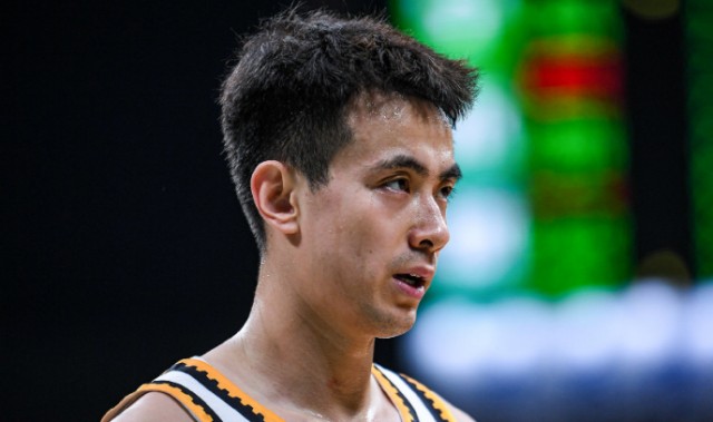 星空体育-首秀推迟！杨鸣：赵继伟今天战青岛肯定打不了 具体看队医评估